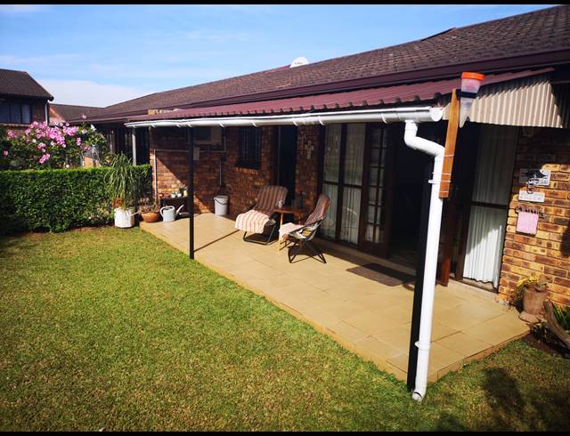 2 BEDROOM TOWNHOUSE TO LET IN HAYFIELDS